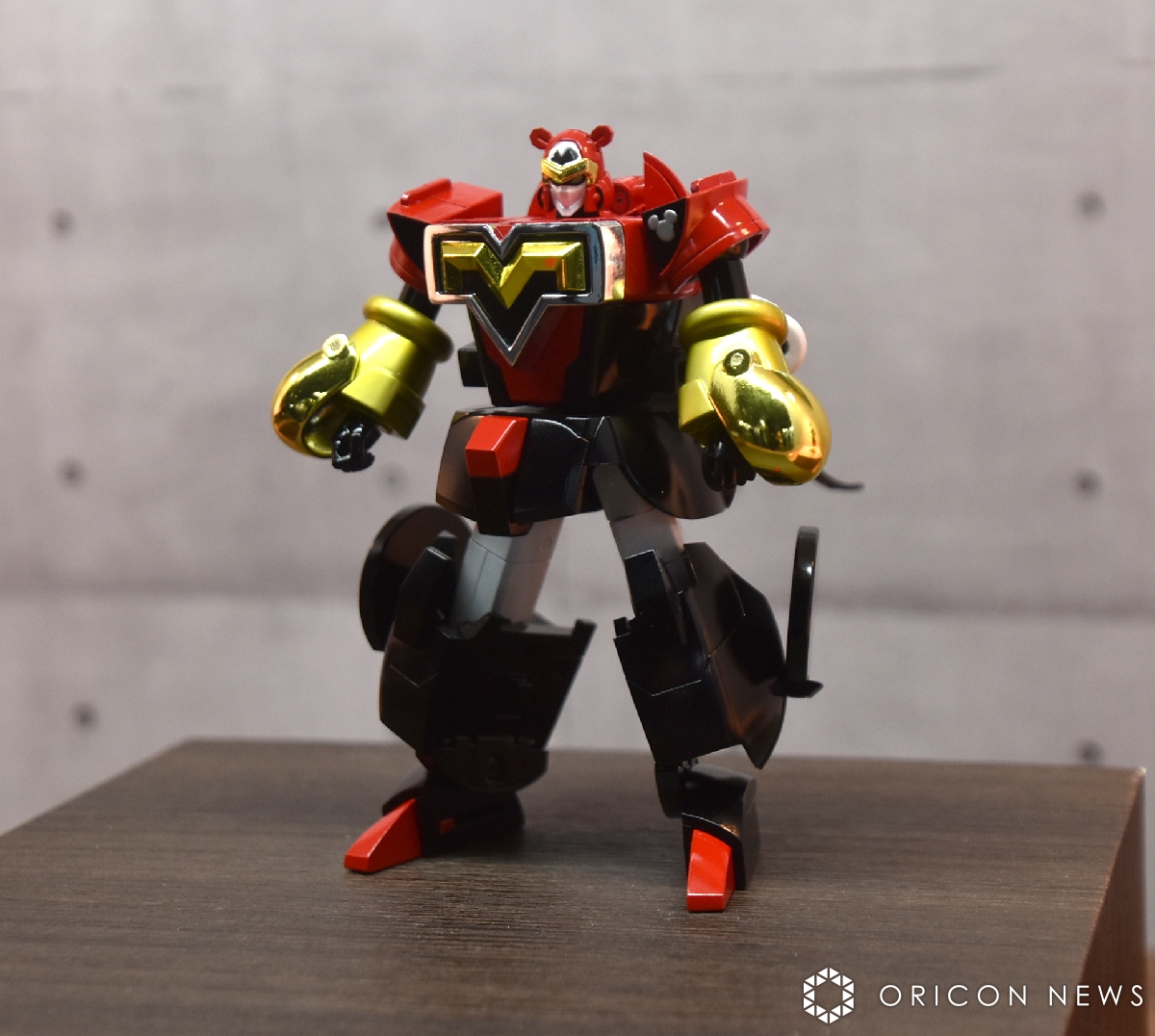 【新品】ネカ キッドロボット ミッキーマウス（水兵） COLLECTORS SHOWCASE VIETNAM WAR CS01066 U.S. MARINE WITH M79
