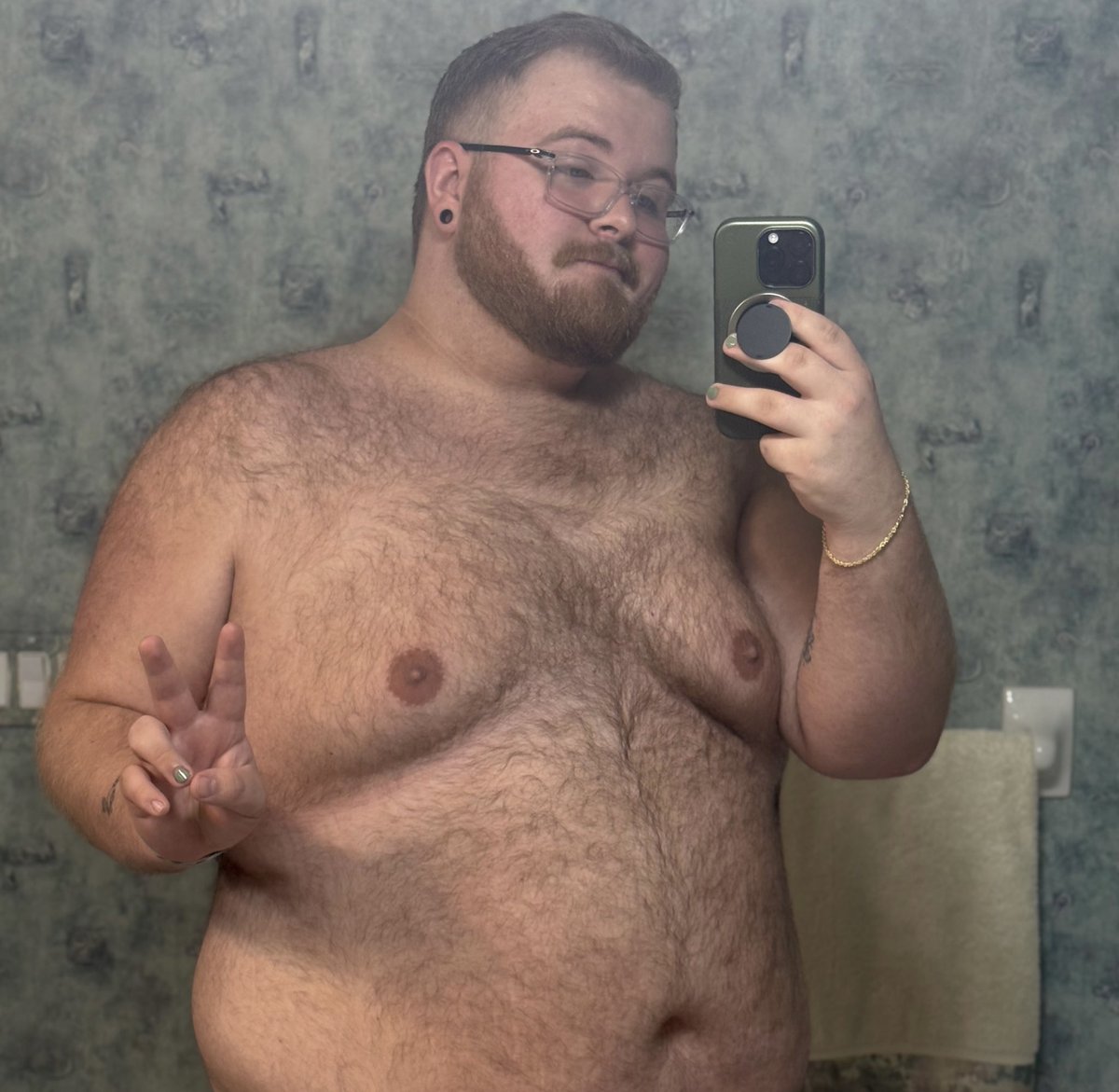 ThatParmeSean's tweet photo. Been a while since I’ve posted 😵‍💫😵‍💫 Hoping to get back to posting more regularly

Find the uncropped version on BlSky 😇 https://t.co/Qpm5oBH7vk