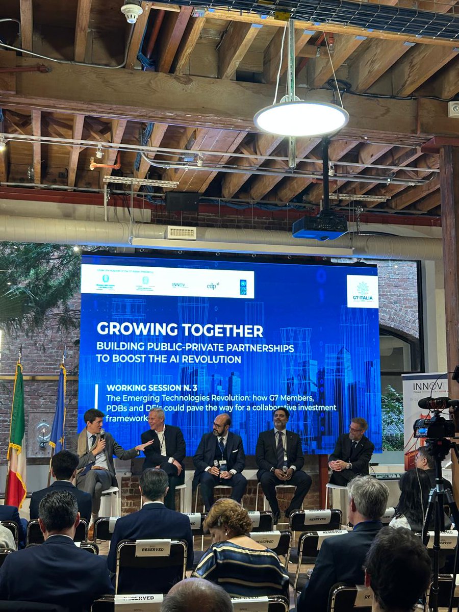 Gerard de Graaf (@euinsf) on Twitter photo 🤝We joined <a href="/innovitsf/">INNOVIT - Italian Innovation and Culture Hub</a>’s event “Building Public-Private Partnerships to Boost the AI Revolution" under Italy’s G7 Presidency to highlight EU efforts
🇪🇺 EU’s “AI Factories” initiative will give SMEs access to data spaces & supercomputers (#euroHPC) & boost AI innovation 🤝We joined <a href="/innovitsf/">INNOVIT - Italian Innovation and Culture Hub</a>’s event “Building Public-Private Partnerships to Boost the AI Revolution" under Italy’s G7 Presidency to highlight EU efforts
🇪🇺 EU’s “AI Factories” initiative will give SMEs access to data spaces & supercomputers (#euroHPC) & boost AI innovation