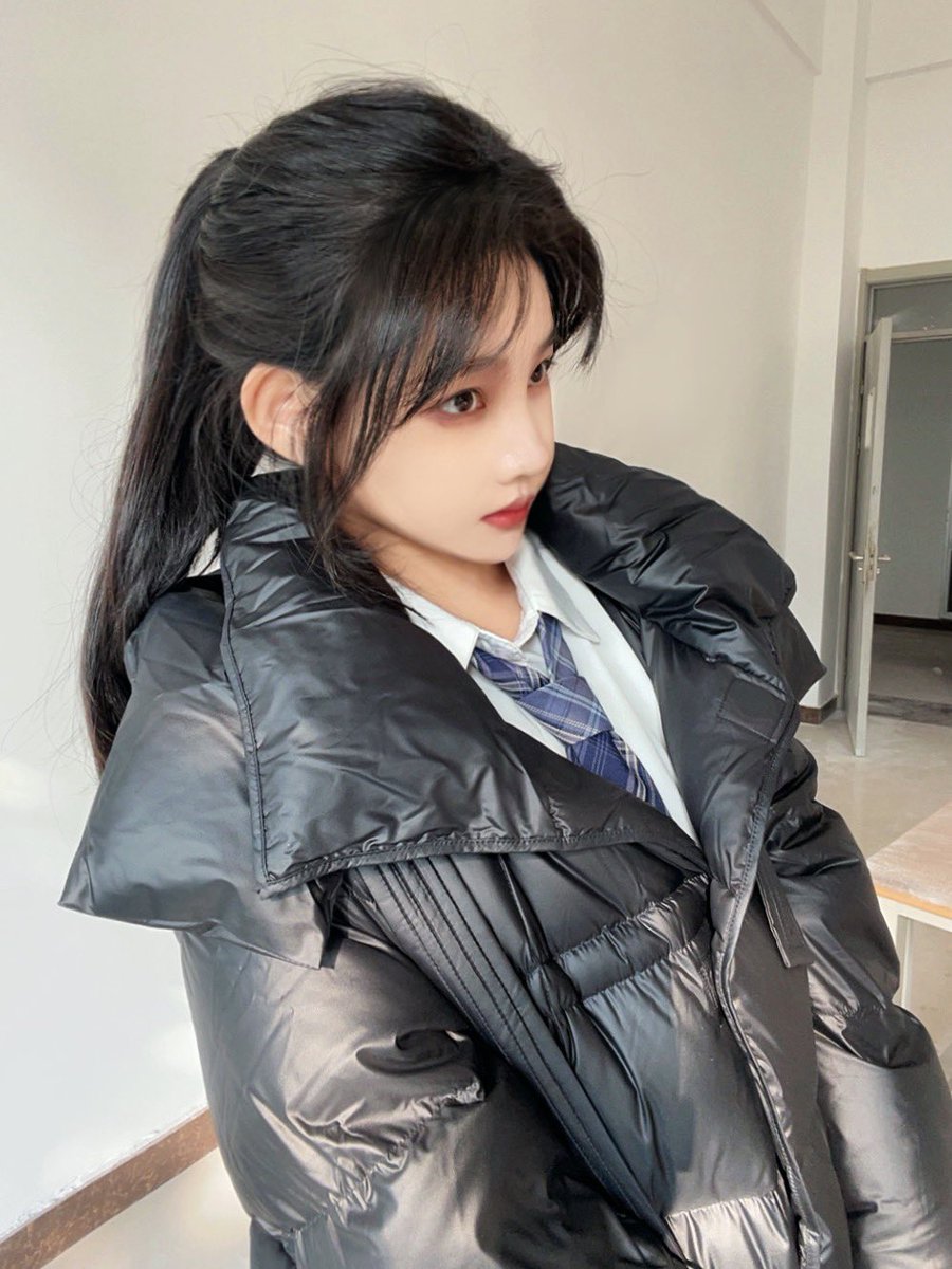 Lili65555712317's tweet photo. ็งๅฌ่ฟไน็ฉฟ๏ผ
๐ฅผ๏ผ#DEIFY
๐ผ๏ผ#SaintLaurent ๅฃ็ฝๅ
ฐ https://t.co/7nAFm1HmbT