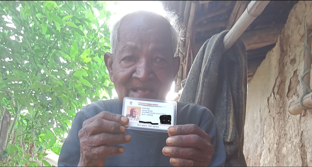 1/2 KYC fix: Jama Singh (Namudag, Jharkhand) is 108 years old according to his Aadhaar card. In reality, 90 max. The local bank (SBI) told him that the software can’t take 3 digits in the age field, so he was unable to open a bank account. No account, no pension.