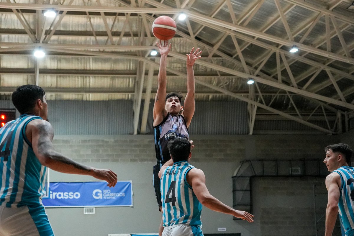 🏔️ | 𝐇𝐈𝐒𝐏𝐀𝐍𝐎 𝐑𝐄𝐆𝐑𝐄𝐒𝐎 𝐀𝐋 𝐓𝐑𝐈𝐔𝐍𝐅𝐎 

🏆 | <a href="/LigaARGbasquet/">La Liga Argentina</a>

✔️ <a href="/HispanoBasquet/">Hispano Americano</a> (3-3) 80-78 <a href="/BasketRacing/">Basket Racing</a> (3-4) ✖️

Con un doble de <a href="/lucasmachuca5/">Lucas Machuca.</a> en el cierre, Hispano regresó al triunfo. El propio Machuca (19) y Gusmao (18) guiaron al local

📸 <a href="/HispanoBasquet/">Hispano Americano</a>