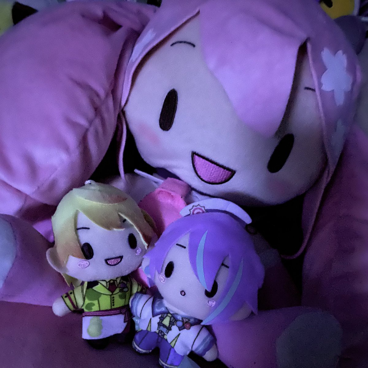 eepy  w/  sakura  meeks  ...   #類司