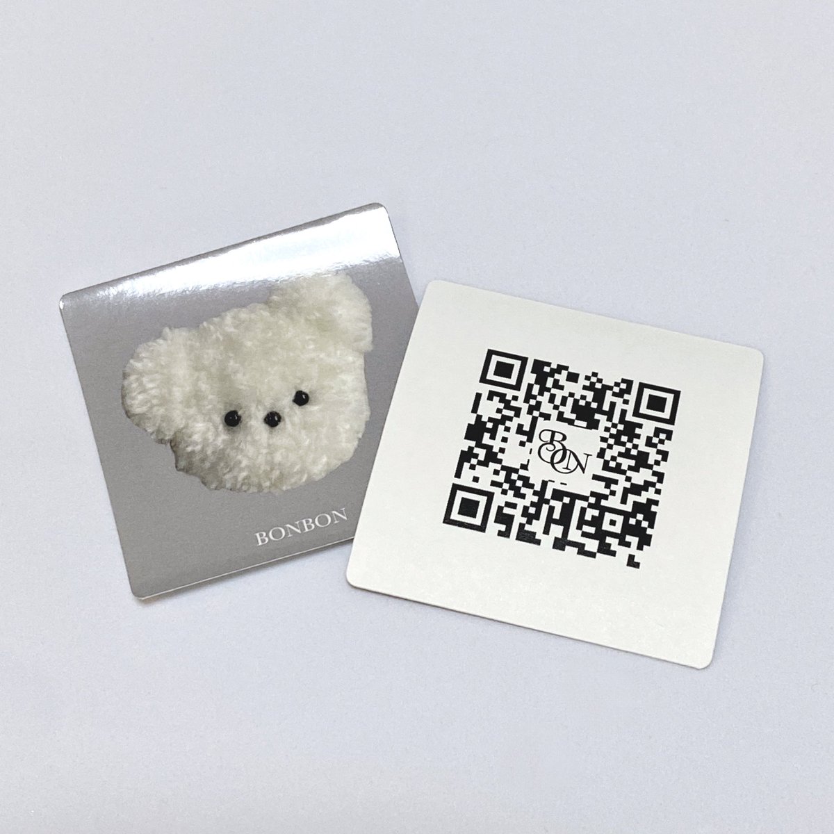 デザフェス用にステッカー（名刺代わり）を作成したので、目が合った方達にお渡しします👀🎀
#デザフェス60  #デザインフェスタ60