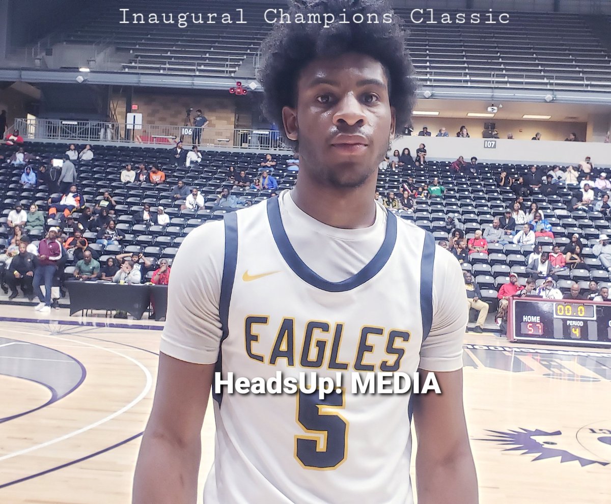 #HEADSUP #InsideDFWBball 
Champions Classic Top 🏀: 
Greg Lawson (Faith Family)

Team-High 19pts in the win over Lancaster. Also added 4rebs and 3ast 

Big, physical guard that competes on both ends. Will be one to 👀 for FFA on their upcoming National tour.

College Coaches 👀🔮
