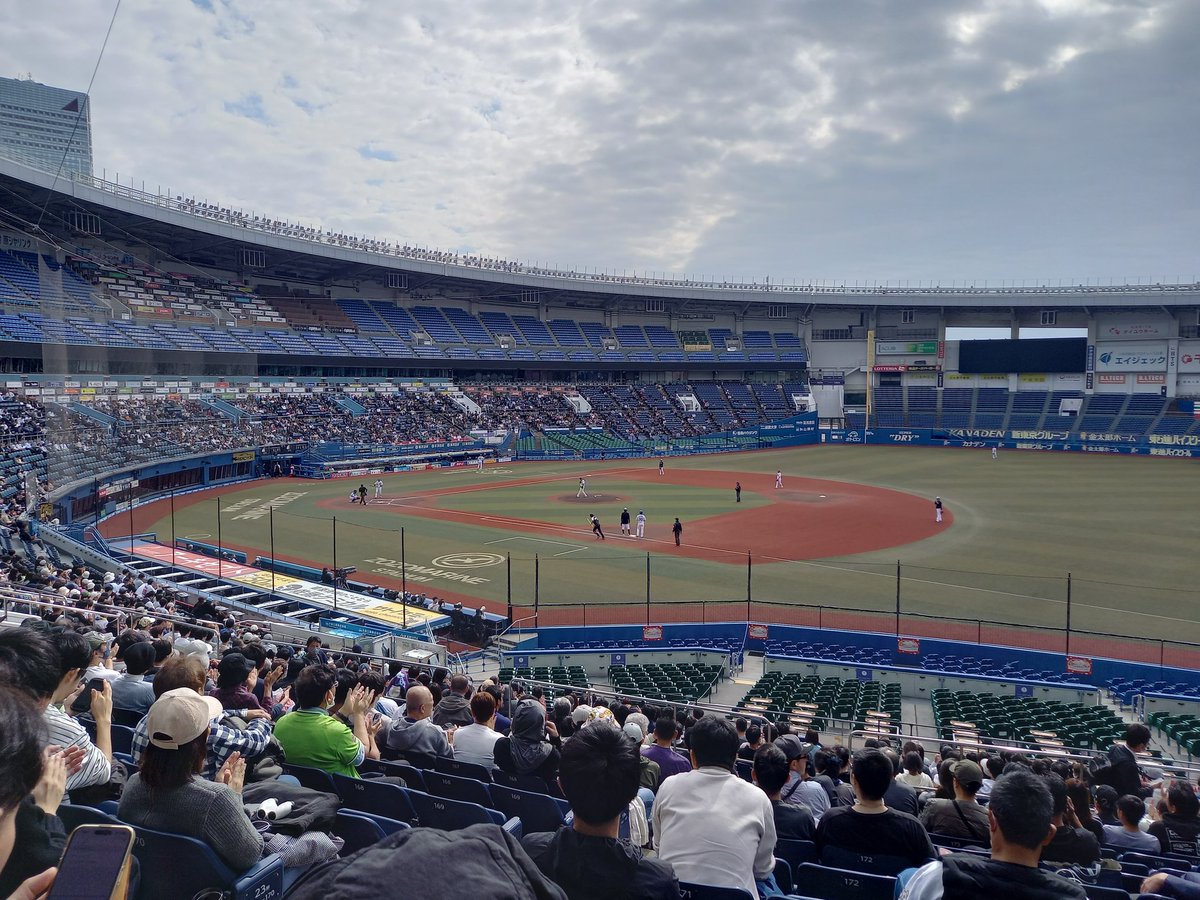 50fivezero50's tweet photo. プロ野球12球団合同トライアウト

#トライアウト　#ソフトバンク　#��ロ野球 https://t.co/vStm0i3mru