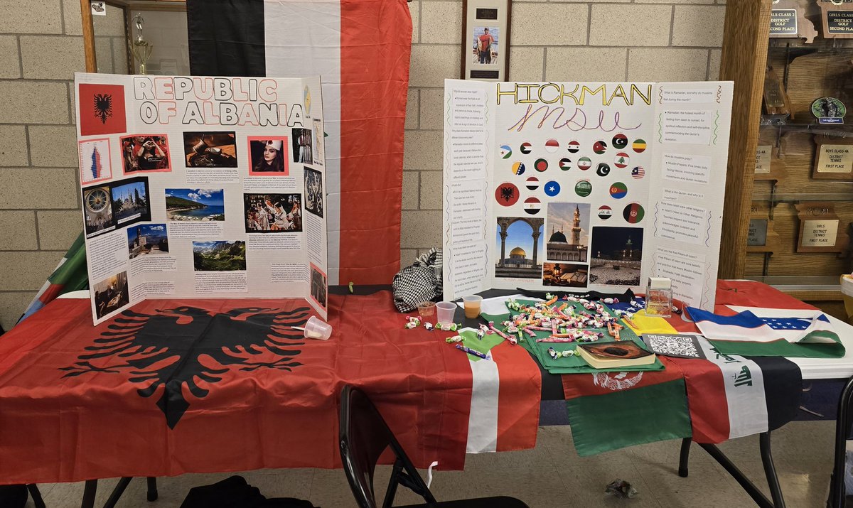 Culture Fest was a hit at <a href="/HickmanKewpies/">Hickman High School</a> today!  Such a celebration of the diversity that makes the school so special.  <a href="/mrsschmittel/">Mrs. Schmittel</a> &amp; Mrs. Turek did a terrific job organizing students who were so excited to share!