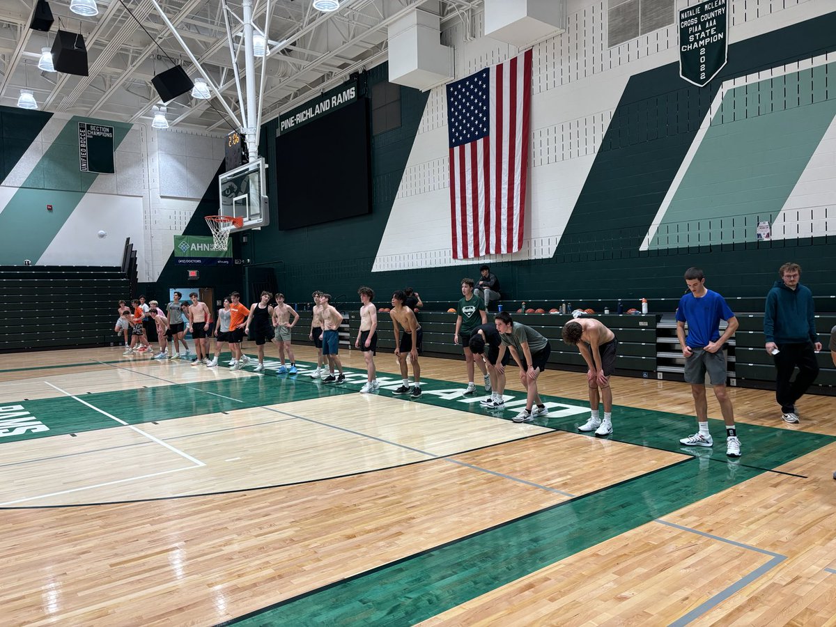 Pine Richland Basketball tweet media