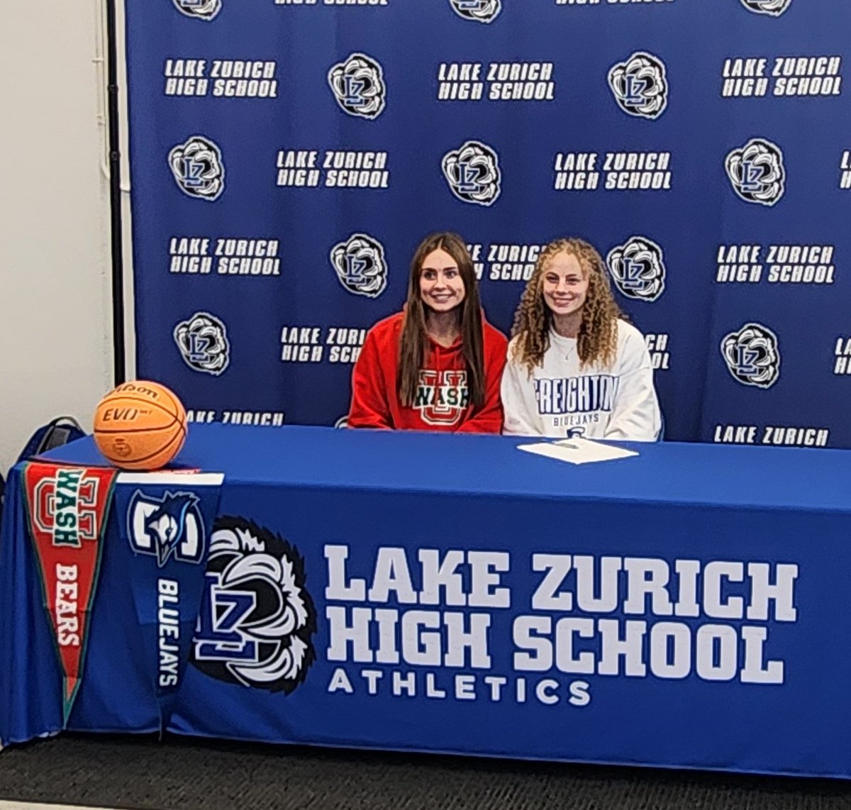 Lake Zurich HS Girls Basketball tweet media