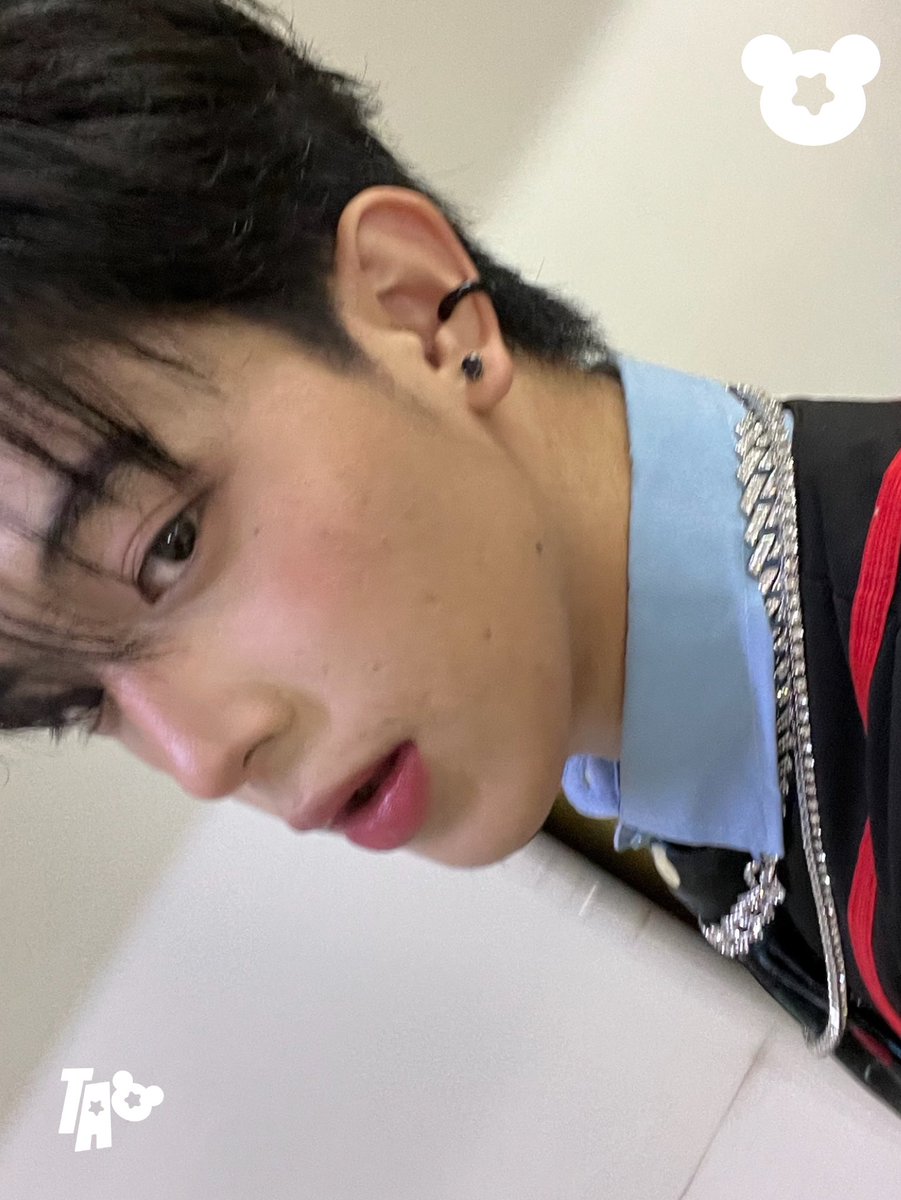 TeamAshOFC's tweet photo. [📸] 111324 #ayudASH 💨

Thank you Clachella! We hope we brought light to your gloomy day⛅️

ASH Earrings ba kamo? Got you covered Toothpastes!🤗

ENDLESS FEE2IN9 WITH ASH
#ToothpasteSelcaDay
#ToothpasteTurns29 #AJAA
#AJAA_ASH @toothplate7_ https://t.co/yXxXFYKfAc