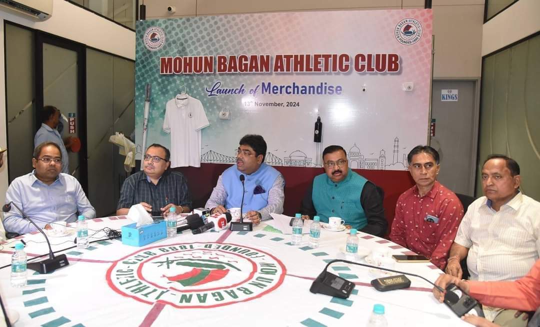 kousdas1975's tweet image. Merchandise counter উদ্বোধন। 
জয় মোহনবাগান 💚❤️
#mohanbagan ✌️