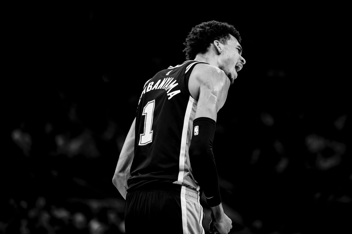 📊: 50 PTS | 6 REB | 3 BLK | 2 AST