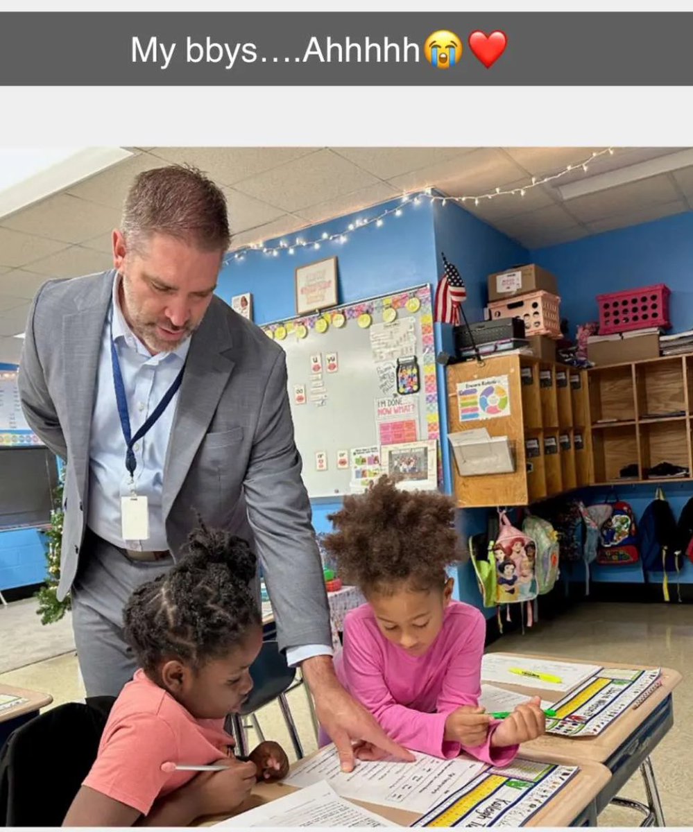 The <a href="/KCSSuper/">Dr. Jon Rysewyk</a> visits your class to observe small group instruction during your literacy block. He engages and interacts with your students. I think today was one special day for <a href="/ty2523/">Tytiaira Spikes</a>. 📚📝💚