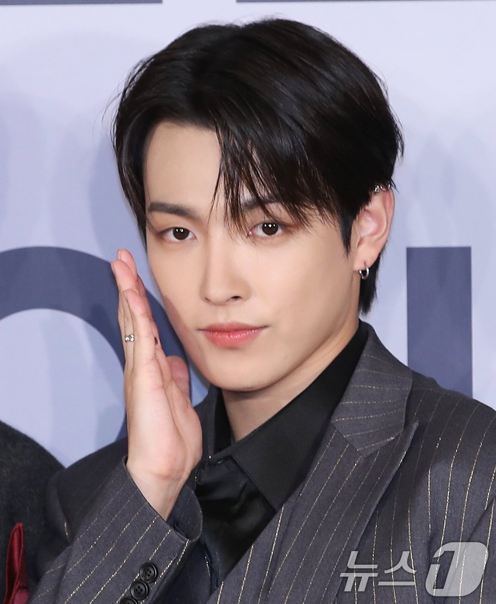 All for Hongjoong | slow tweet media