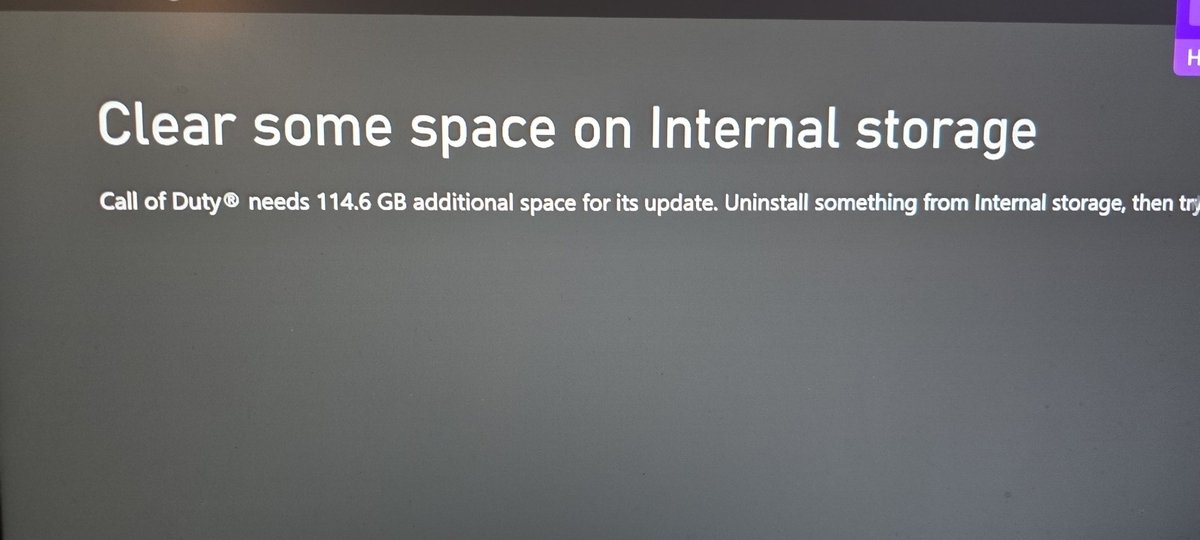 MORTIS_TTV's tweet photo. @CallofDuty I'm sorry but what is this..?
Not even close to the download sized that was told. This is bigger than the base game?! https://t.co/Trtkj3oNzZ