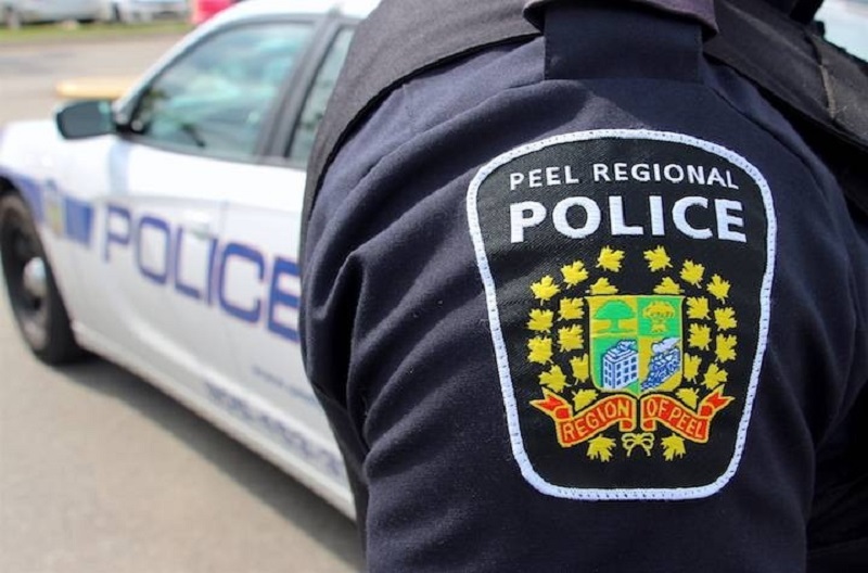 JagbaniOnline's tweet photo. Canada 'ਚ ਹਿੰਦੂਆਂ ਨਾਲ ਵਿਤਕਰਾ, ਪੁਲਸ ਮੰਗ ਰਹੀ 70 ਹਜ਼ਾਰ ਡਾਲਰ 'ਹਫ਼ਤਾ'
https://t.co/nxpdi5D1MA
#Canada #Hinducommunity #Police #Demandmoney https://t.co/HleYgbdo20