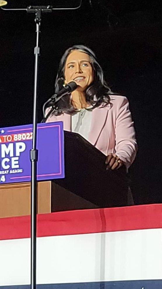 EvaSaraLandau's tweet photo. Hearing @TulsiGabbard at a rally and knowing that she has been appointed as Director of National Intelligence thrills me! CONGRATULATIONS TULSI on behalf of the entire team at #Nevada #LAFT #LatinoAmericansForTrump

 President @realDonaldTrump made a great choice! https://t.co/6kLAVrs9Dl