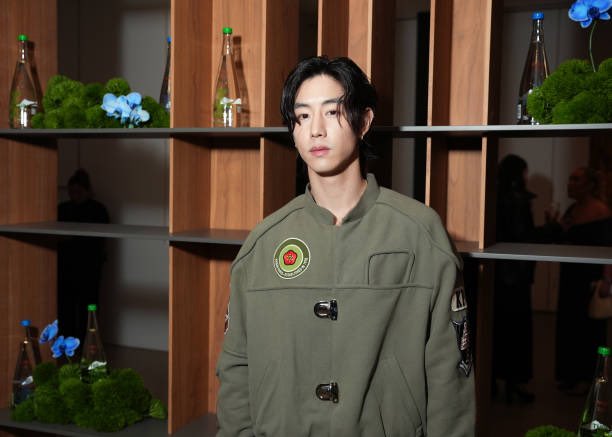 MarkBnk9394's tweet photo. Getty Image for Evian x Humanrace 

#EvianxHumanrace 
#MarkTuan 
@marktuan @DNAmngmnt @evianwater https://t.co/dBvVbO1TfL