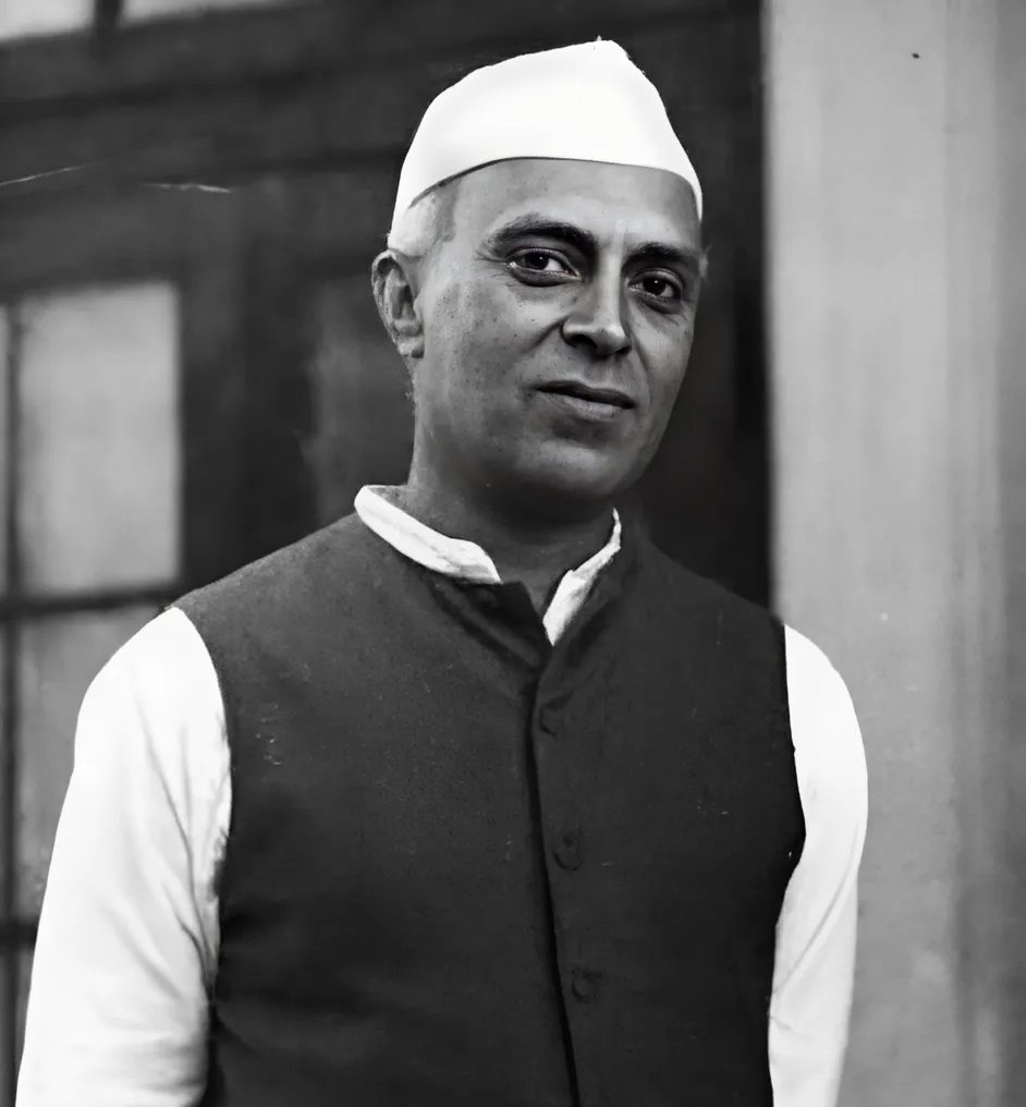 चाचा नेहरू के लिए 2 शब्द लिखिए। 
#JawaharlalNehru