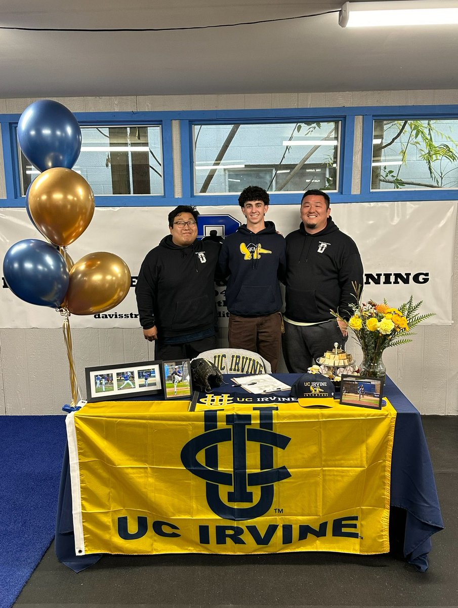 _DHS_Baseball's tweet photo. Congrats to @caden_castles on signing with @UCIbsb today! Eaters got a good one coming their way! #BDP #EatersGottaEat #DSC https://t.co/Dw1Fxu8KxI