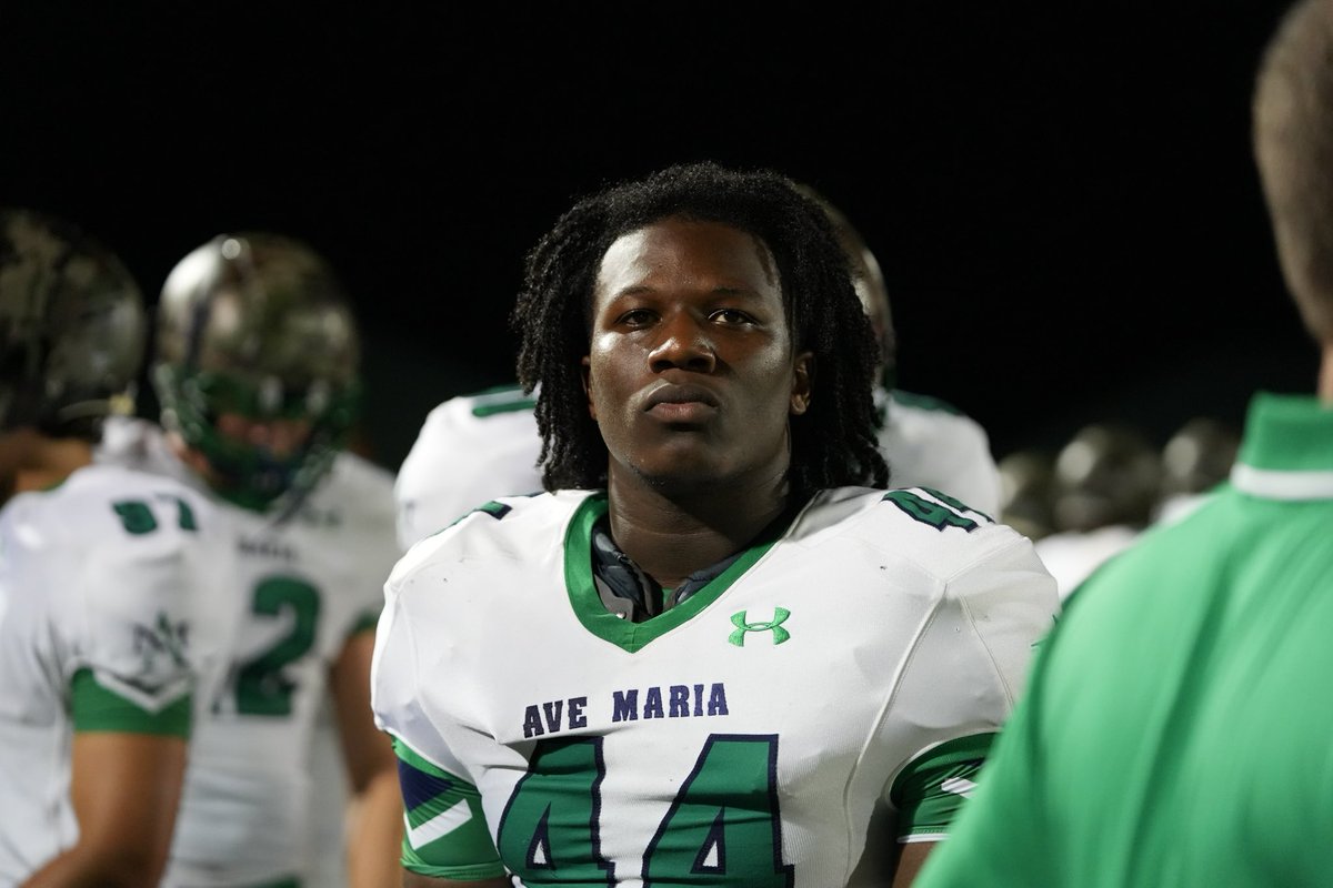 Waytoosuave tweet media