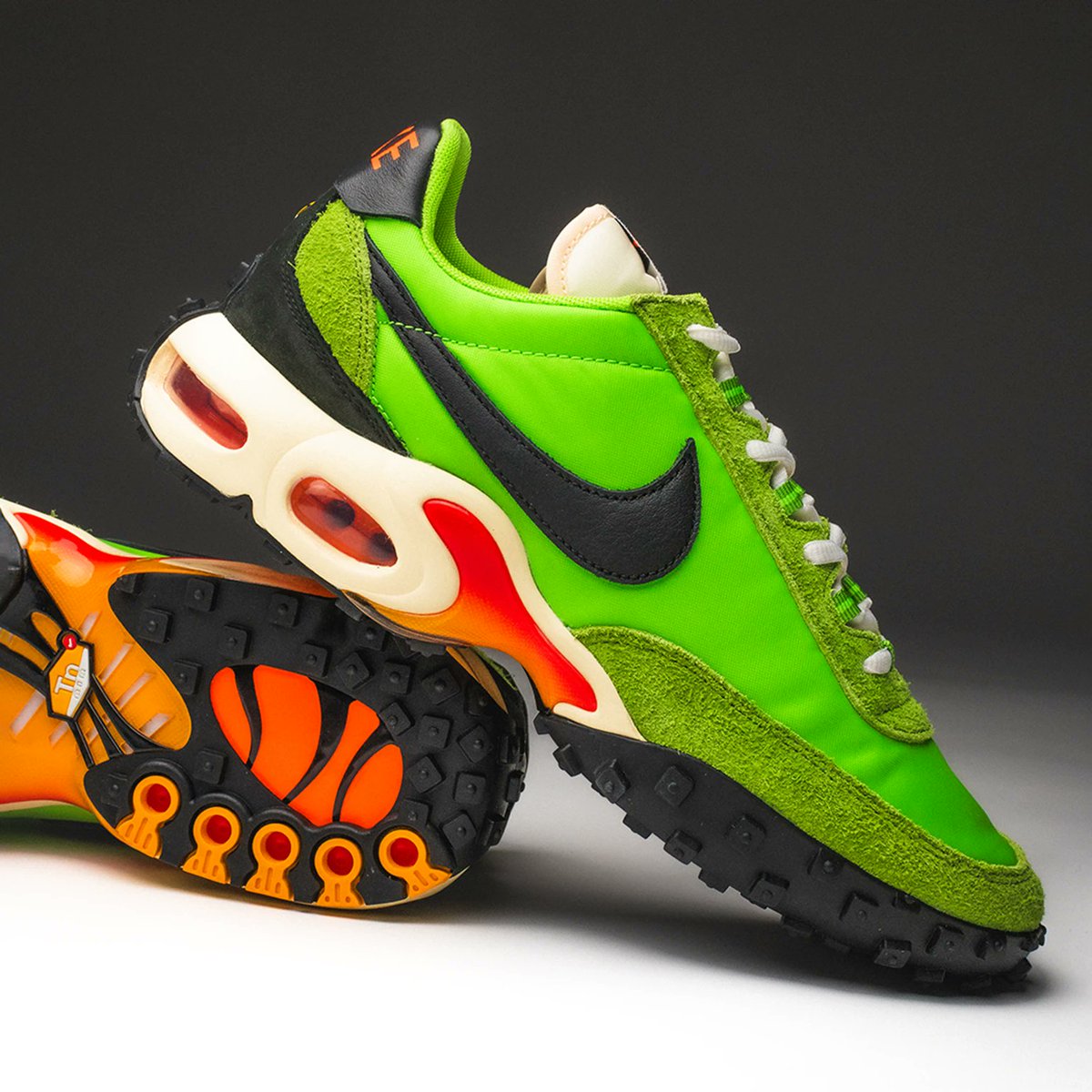 SOLELINKS's tweet photo. Ad: LIVE at 12am PT/3am ET via Slam Jam
Aries x Salomon Snowclog

Black:https://t.co/kRhlVtJ4Aw
Luna Rock/Orange:https://t.co/BnRVJx9ggX

Nike Air Max 'Waffle Action Green and Altitude Green'
=> https://t.co/BTtFcqDYyu https://t.co/mAsV4bFUnG