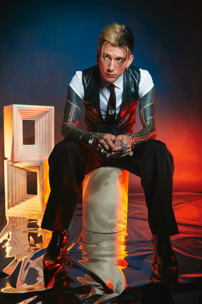 machinegunbexX's tweet photo. The real 2024 sexiest man alive 🥰 https://t.co/GfnWBT7rN4