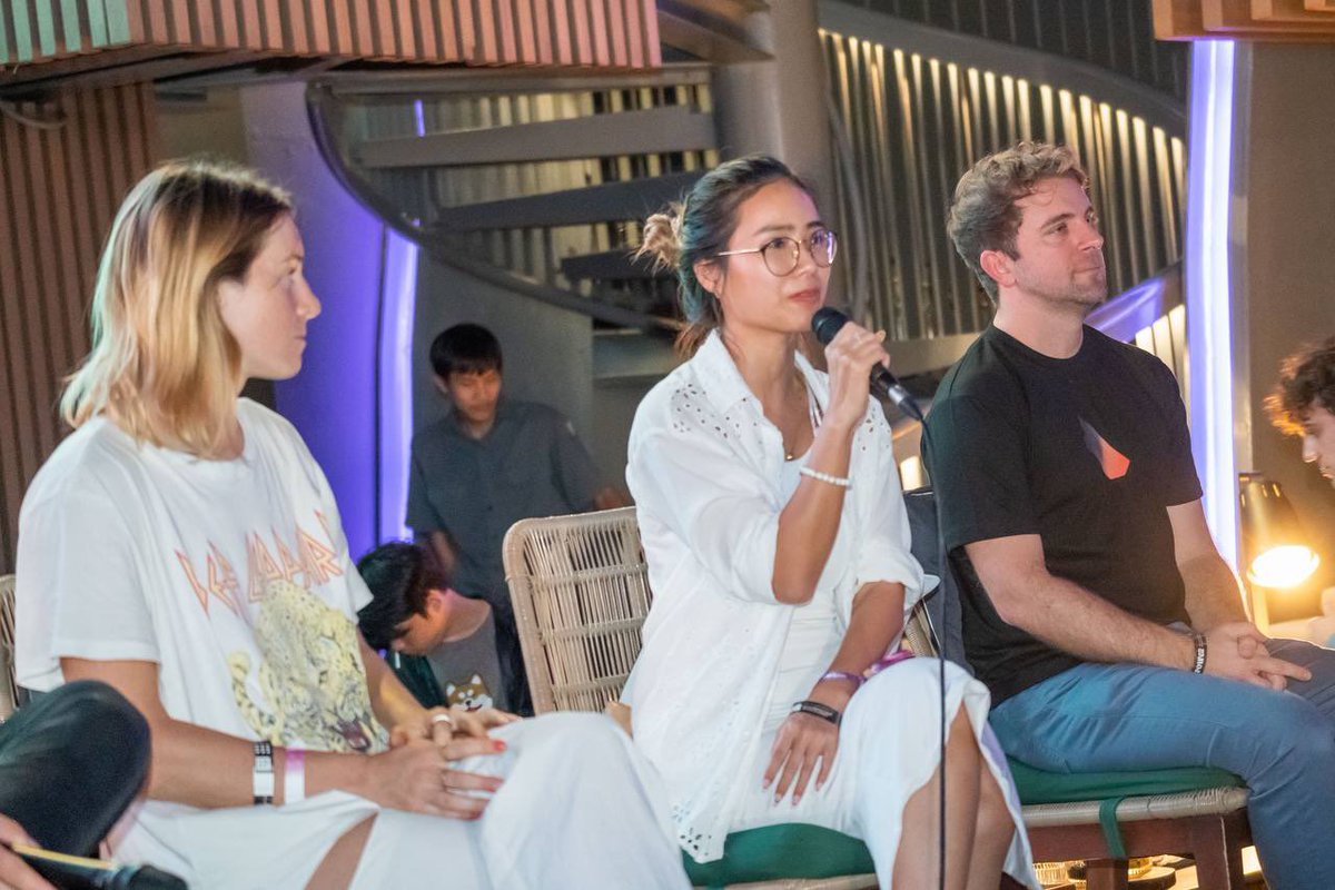 Suci_Community's tweet photo. At Devcon2024, our founder @quinnvnnnnn joined the panel “How L2s Unlock Emerging Market Adoption on Ethereum” at LiskHQ's EM Power Rooftop event. Panelists included @antonimarber (@0xPolygon), @0xMariniere (@Optimism), @domschwenter (@LiskHQ), and @TherealSpatrick (@gelatonetwork).

The discussion underscored L2s’ potential to expand Ethereum’s reach, empowering underserved regions with scalable, low-cost solutions.

Thank you all for coming! 🔥