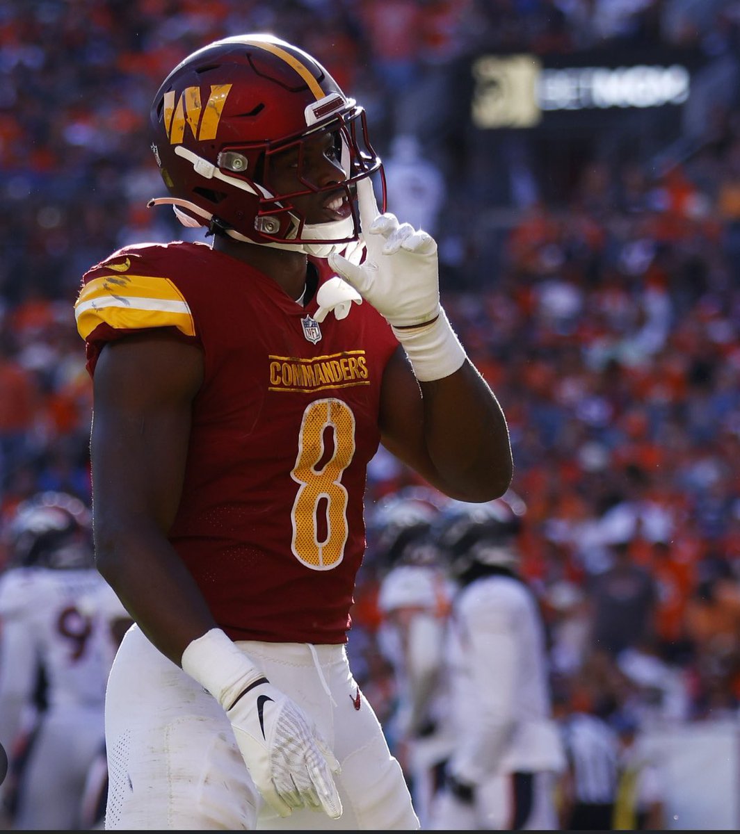 Brian Robison Jr O 45.5 rushing yards

Eagles defense gives up and average of 101 rushing yards per game 

Eagles pass defense is top 3 in the league meaning more carries for Brian 

Backs average 19 attempts and 4.2 yards per carry against the eagles