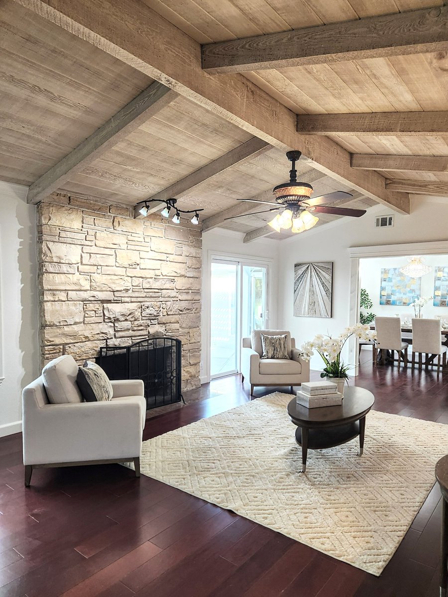 365Staging's tweet image. Just staged lovely home in Saratoga!
#365staging #staging #interiordesign #RealEstate