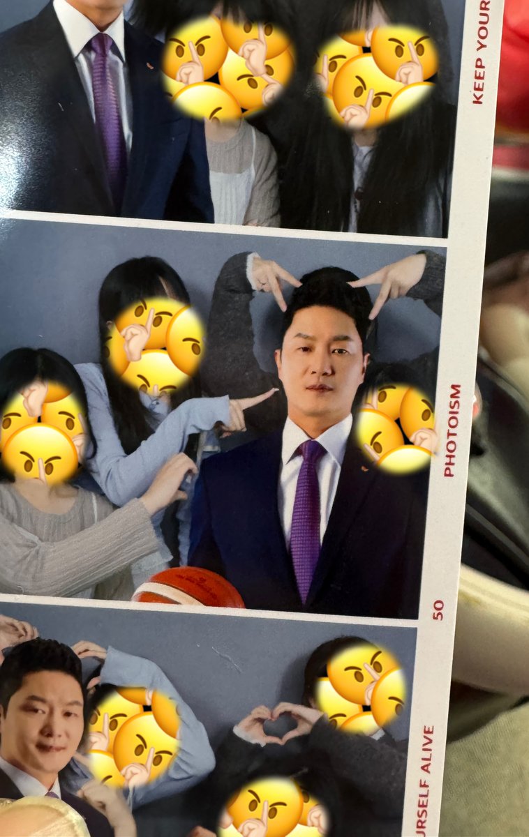 #KBL_포토이즘_자랑 #KBL #포토이즘 

MZ소녀들의 감독님 꾸미기 체험 🤘♥️
공아지 머리띠 받구 감독님 꾸미기 2트 도전할게요 💗🏀
이건 비밀인데... 
학생체육관 포토이즘 기계가 정 ~~ 말 예쁘게 나온다는 사실 🤫🤫🤫