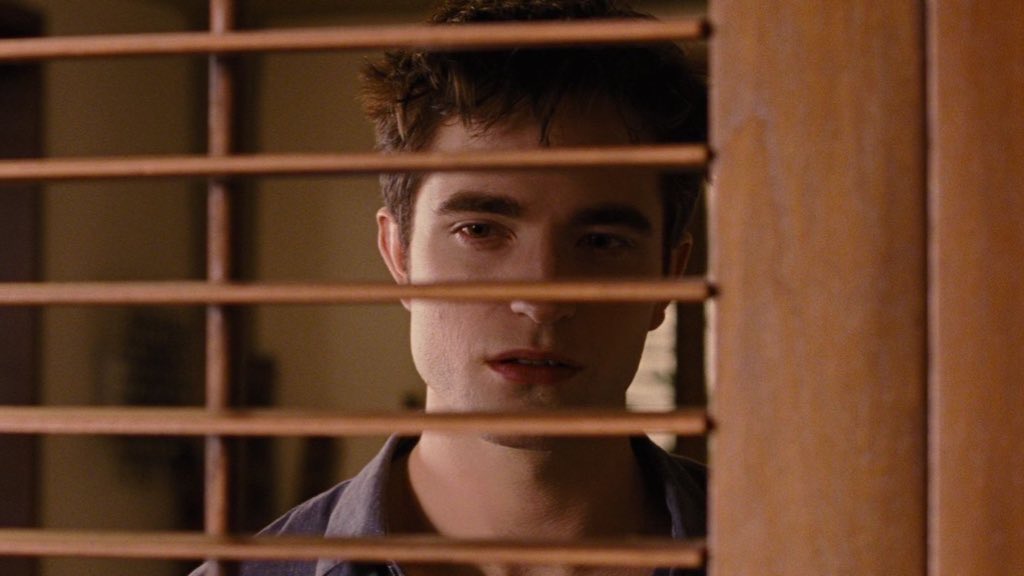 twishitposting's tweet image. Don't come to my house unannounced because I won’t answer the door, I’ll just stare at you from the window like this