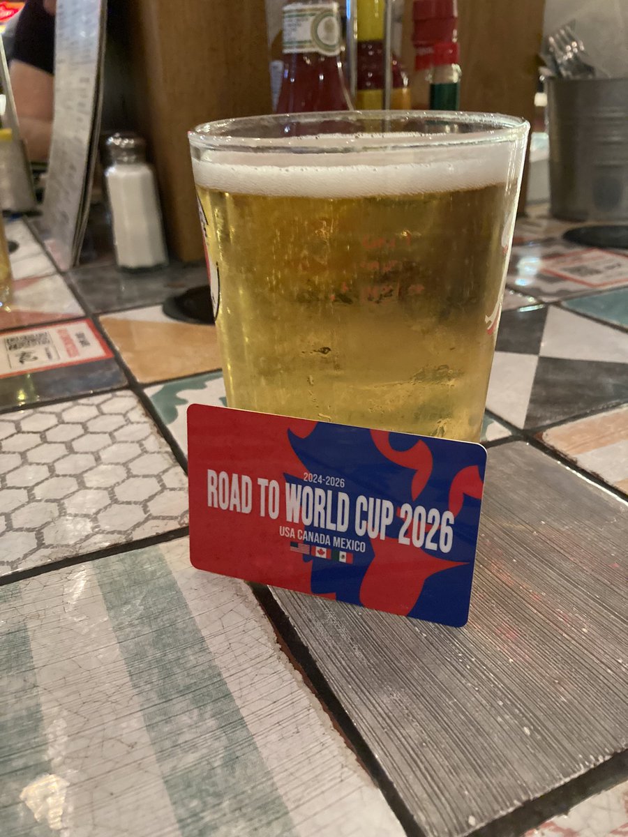 davidturz's tweet photo. Athens (a).. #followenglandaway 🦁🦁🦁 https://t.co/VBeNcXUJ9B