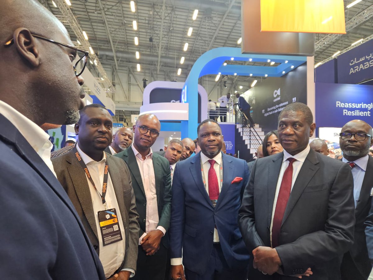 Orange Africa & Middle East (@orangeafrica) on Twitter photo 💫We are honored to welcome H.E. Mr. Paul Mashatile <a href="/PMashatile/">Paul Mashatile🇿🇦</a> Deputy President of South Africa, to the @Orange stand at #ATF
Our Deputy CEO <a href="/BrelotteBa/">Brelotte Ba</a> shared Orange's commitment to connecting African communities by leveraging new technologies like AI to empower and innovate! 💫We are honored to welcome H.E. Mr. Paul Mashatile <a href="/PMashatile/">Paul Mashatile🇿🇦</a> Deputy President of South Africa, to the @Orange stand at #ATF
Our Deputy CEO <a href="/BrelotteBa/">Brelotte Ba</a> shared Orange's commitment to connecting African communities by leveraging new technologies like AI to empower and innovate!