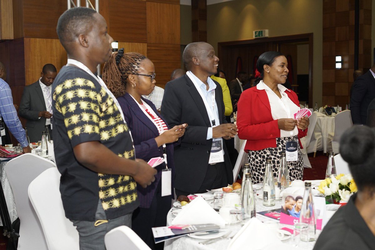 TheCorporate78's tweet image. it’s the key to unlocking new possibilities and driving socio-economic change. 💡📊

“We have the opportunity to harness technology to build a smarter, more connected Uganda,” said Dr. Tayebwa🧠💼
#UgandaFutureReady #DataAnalyticsSymposium 
#TransformWithData