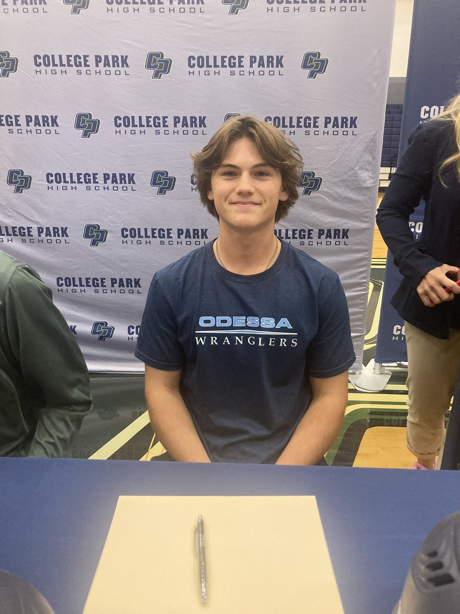 Congratulations to Holden Judge (<a href="/HoldenJudge2/">Holden Judge</a>) going to St Thomas, Grady Scarborough (<a href="/gradyscar/">Grady Scarborough</a>) going to Navarro &amp; Evan Mann (<a href="/Evan_Mann3/">Evan Mann</a>) going to Odessa,  on signing their NLI! We can’t wait to see where you go on the next chapter of your journey!