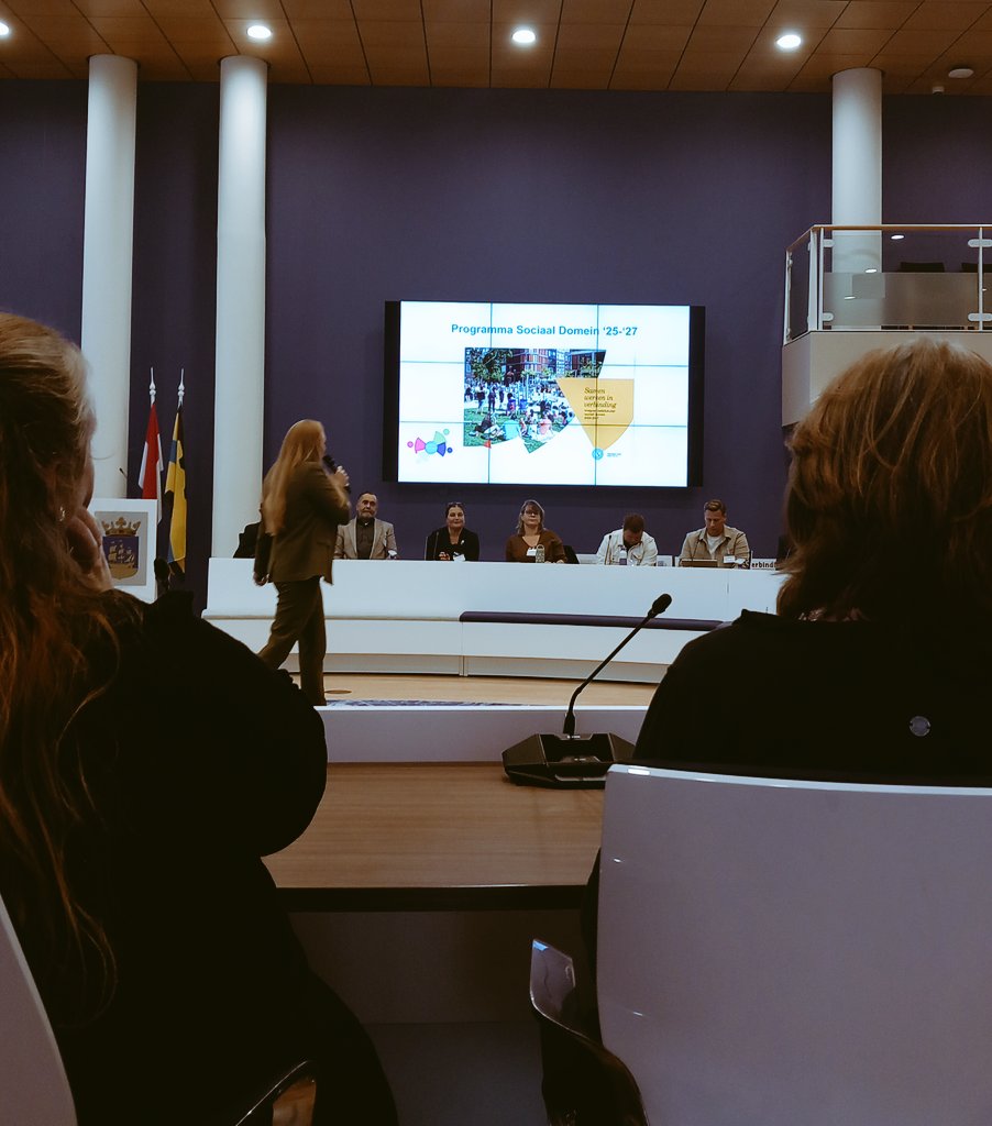 Middagprogramma Sociaal Domein bij <a href="/gemVeenendaal/">gemeente Veenendaal</a>
✅️Bestaanszekerheid 
✅️Bevorderen zelfredzaamheid 
✅️Toekomstbestendig Sociaal Domein. 
➡️Met menselijke maat, rekening houdend met doen- en denkvermogen en in begrijpelijke taal. Van meedenken naar meedoen.