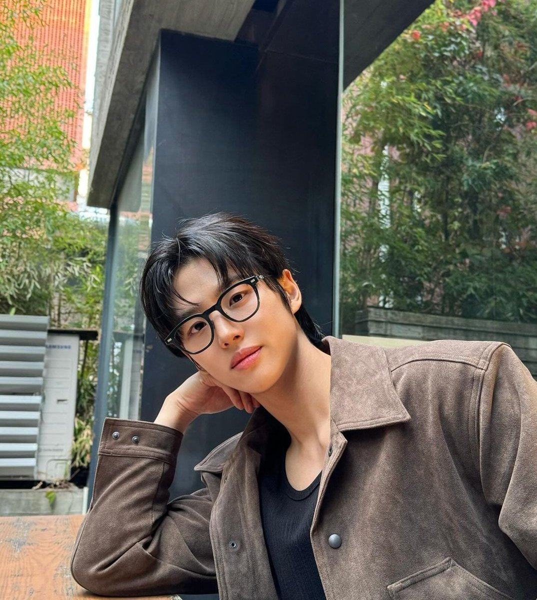 Hongseokkie saw Pentagon 🐥🌌 tweet media