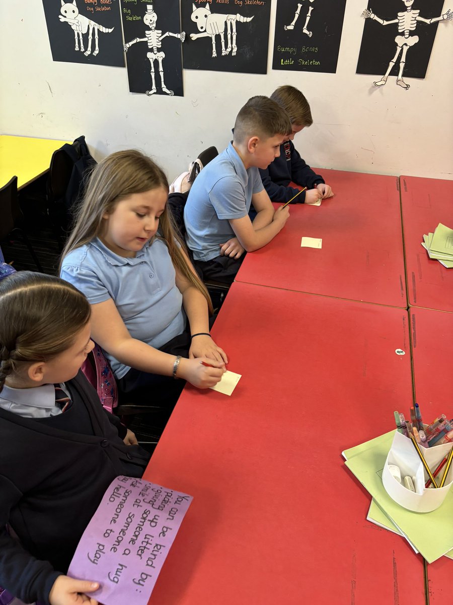 A great morning working in House teams discussing #dignity and how we can make sure we are helping people feel loved, important and valued. Our ‘dignometers’ are full of wonderful ideas. #rightsrespectingswinton