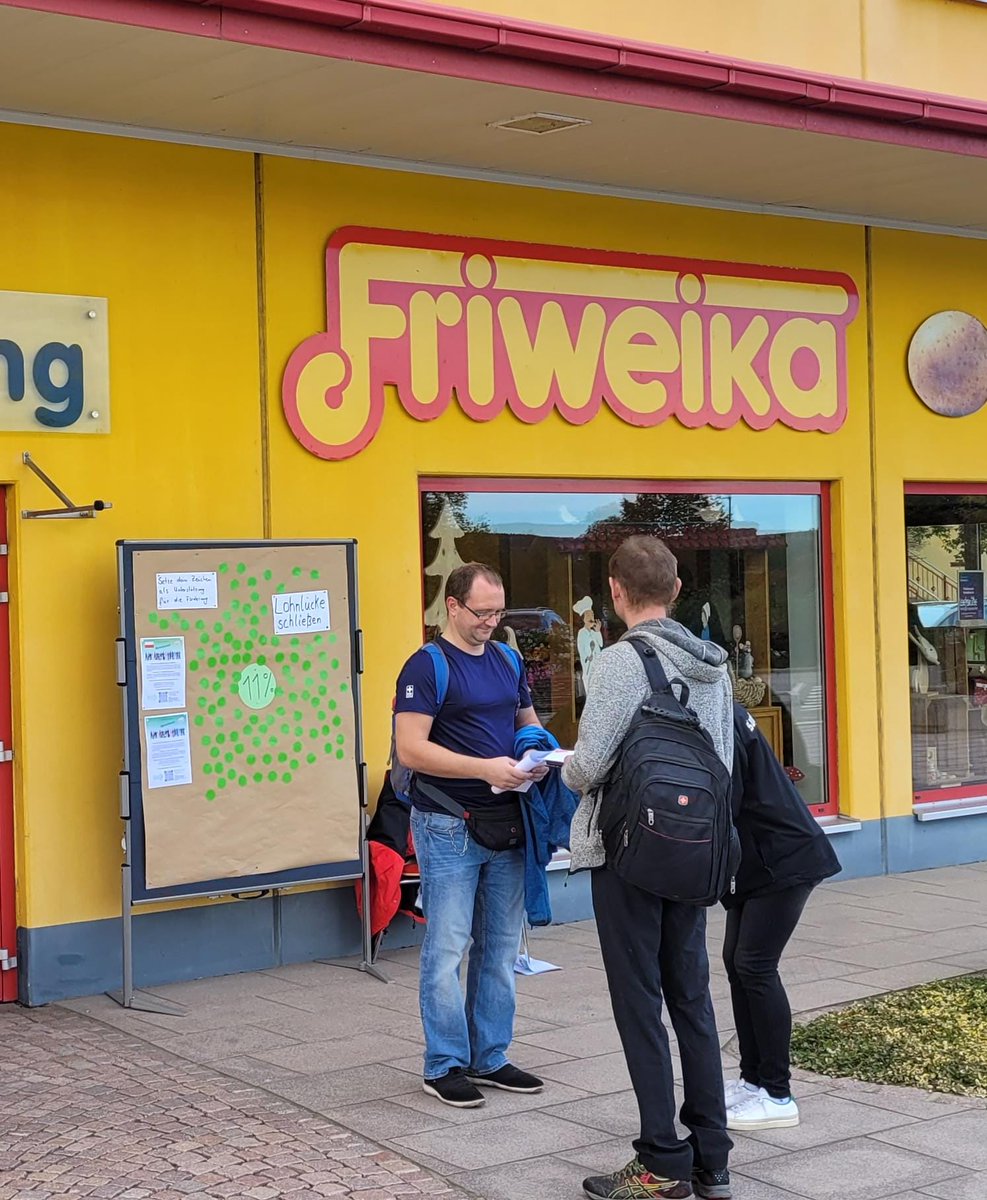 10% mehr Lohn &amp; eine Inflationsausgleichsprämie von 1100 Euro! Wir haben beim Kartoffelproduzenten Friweika in Sachsen den dringend überfälligen Sprung geschafft. Vielen Dank an die Tarifkommission: Thomas, die Annetts und Moritz für die top Mobilisierung igbau.de/Friweika-eG-Bi…