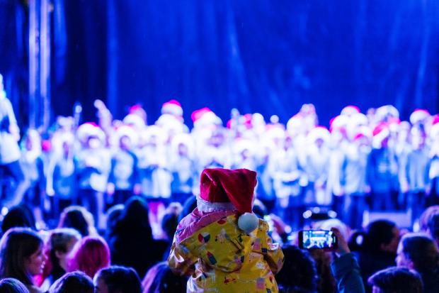 Winchester Christmas Lights Switch On is TODAY 🎄

❄️ Visit the Snow Globe  and Santa's Sleigh at The Square.

🎶 Join Heart Radio at 4:30pm at The Broadway for live entertainment.

🌟 Watch the city glow as Winchester's local hero switches on the lights at 6:30pm.