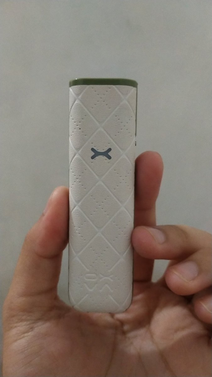 warewuuff's tweet photo. mau wts device oxva
benefit :
- device pemakaian cewe 3 bln (dijual mau ganti device)
-lanyard oxva
-charger ori oxva

💸95.000 
daerah bdg, hmu https://t.co/PVJME6PdXC