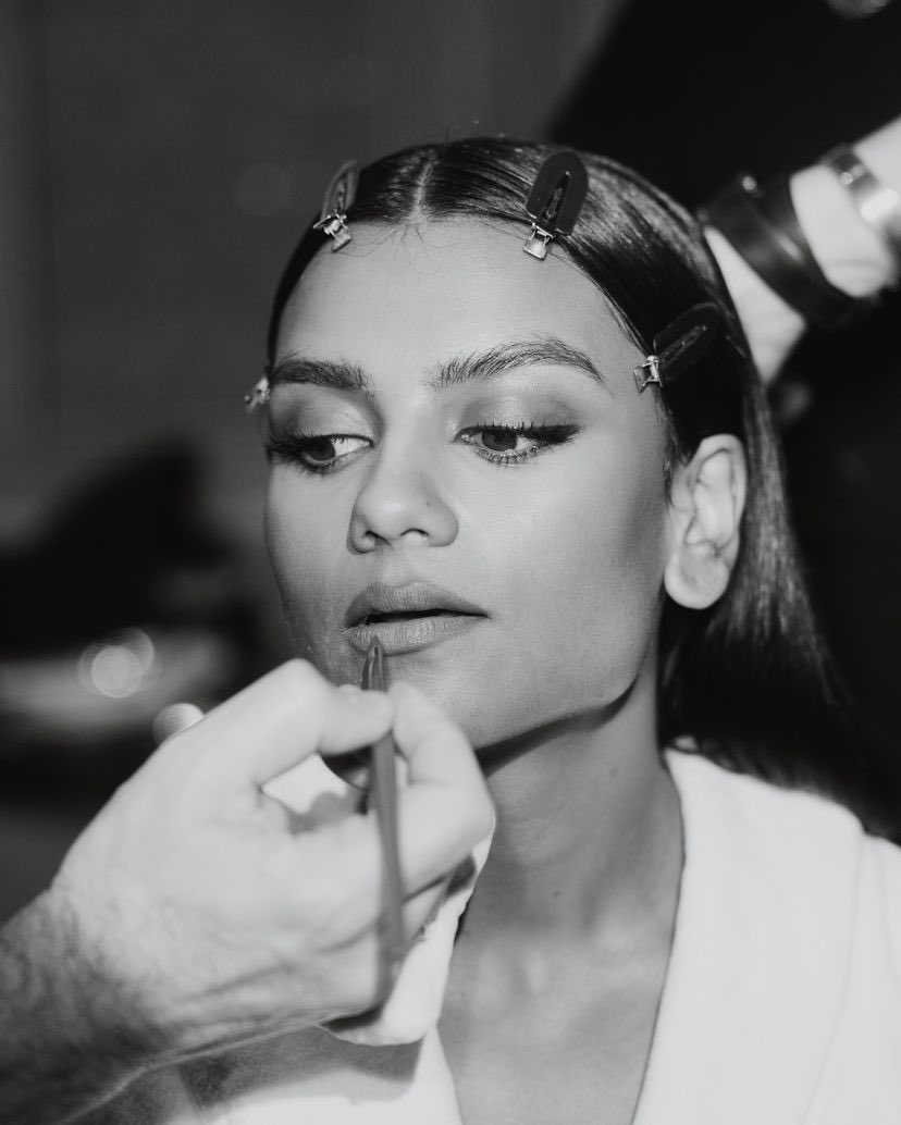 simonearchives's tweet photo. Simone Ashley before attending the Pirelli 2025 Calendar launch event by Rebecca Spencer ✨ https://t.co/QyuoQ1kILP