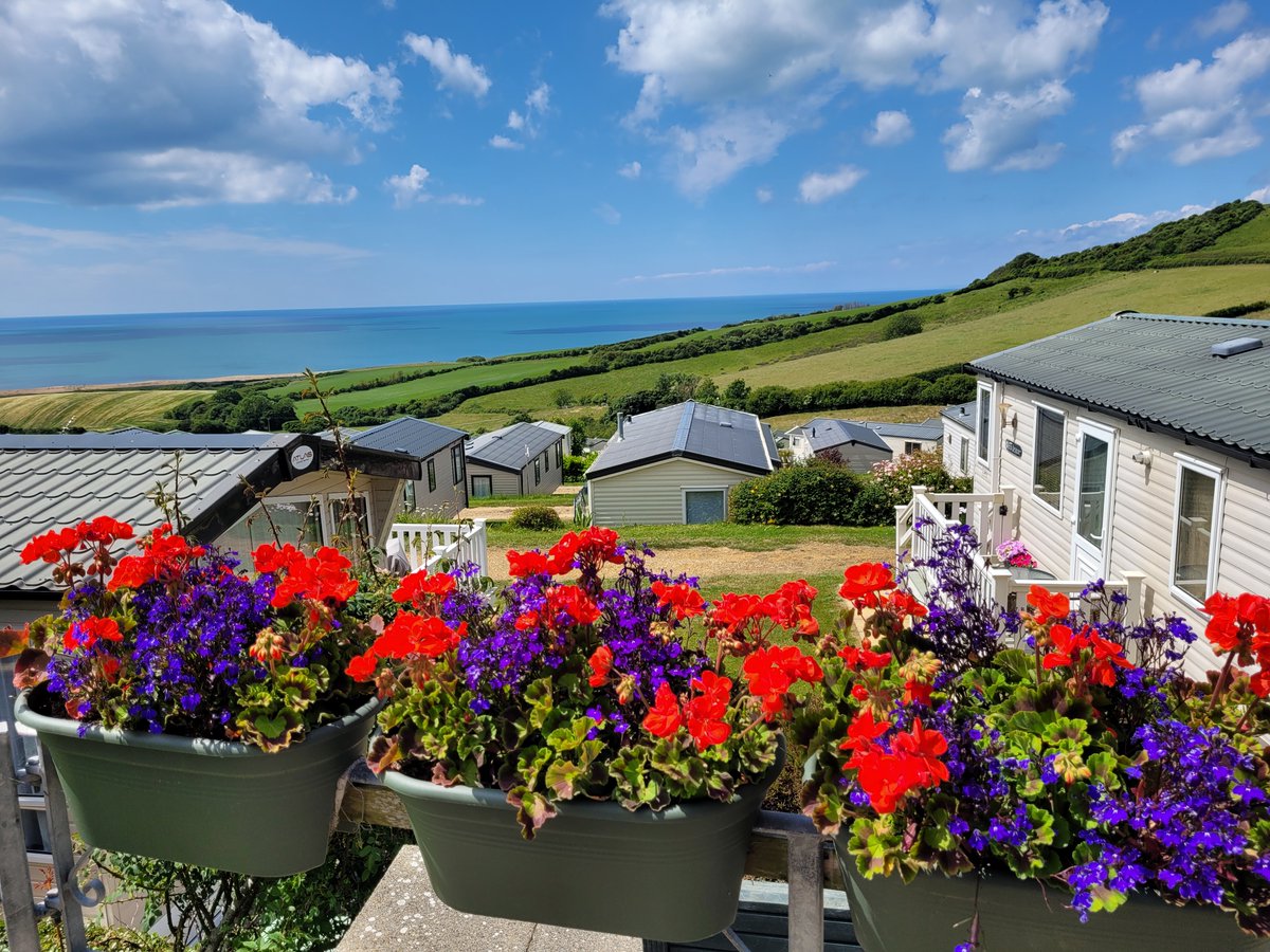 2025 tariff now on our website gorselands.co.uk please note online bookings are not open yet but you can still book by phoning 01308 897232.
Bookings are now Fri-Fri or Mon- Mon (except for A6++ which are Fri-Fri only)

#summerholidays #staycation #fishing #walking