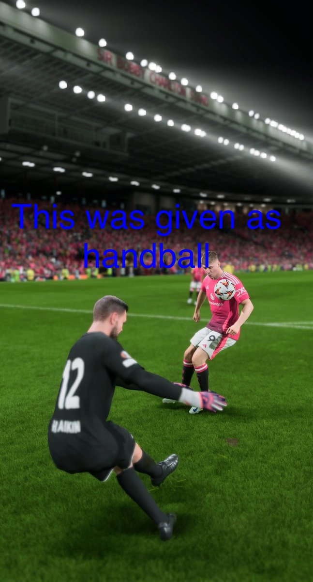 RedDevil6957's tweet photo. This was kick by keeper and then given as handball, its like ⁦@EASPORTSFC⁩ dont know what a handball is https://t.co/znLKMFZNAv