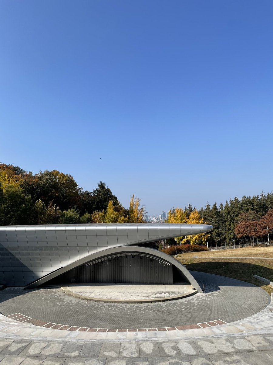 Thomas J. Kempa (@tomkempa) on Twitter photo I had the distinct pleasure of giving a colloquium at <a href="/SeoulNatlUni/">Seoul National University</a> Dept. of Physics today. Thank you to Hong-Gyu Park for your generous hosting and for arranging a Visiting Professor's office for the day :) I had the distinct pleasure of giving a colloquium at <a href="/SeoulNatlUni/">Seoul National University</a> Dept. of Physics today. Thank you to Hong-Gyu Park for your generous hosting and for arranging a Visiting Professor's office for the day :)