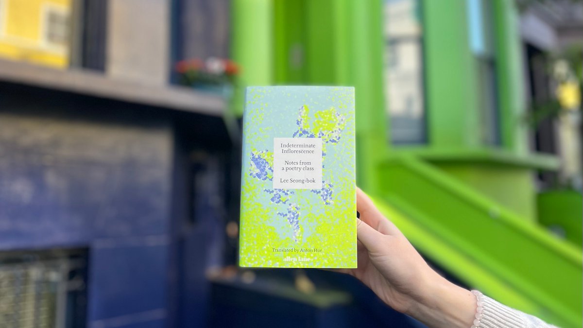 'Kick against words like you would kick back on a swing. You’ve got to feel as if the soles of your feet are touching the sky.'

Out today, INDETERMINATE INFLORESCENCE by Lee Seong-bok, translated by <a href="/AntonHur/">Anton Hur</a> ✨

waterstones.com/book/indetermi…
uk.bookshop.org/p/books/indete…