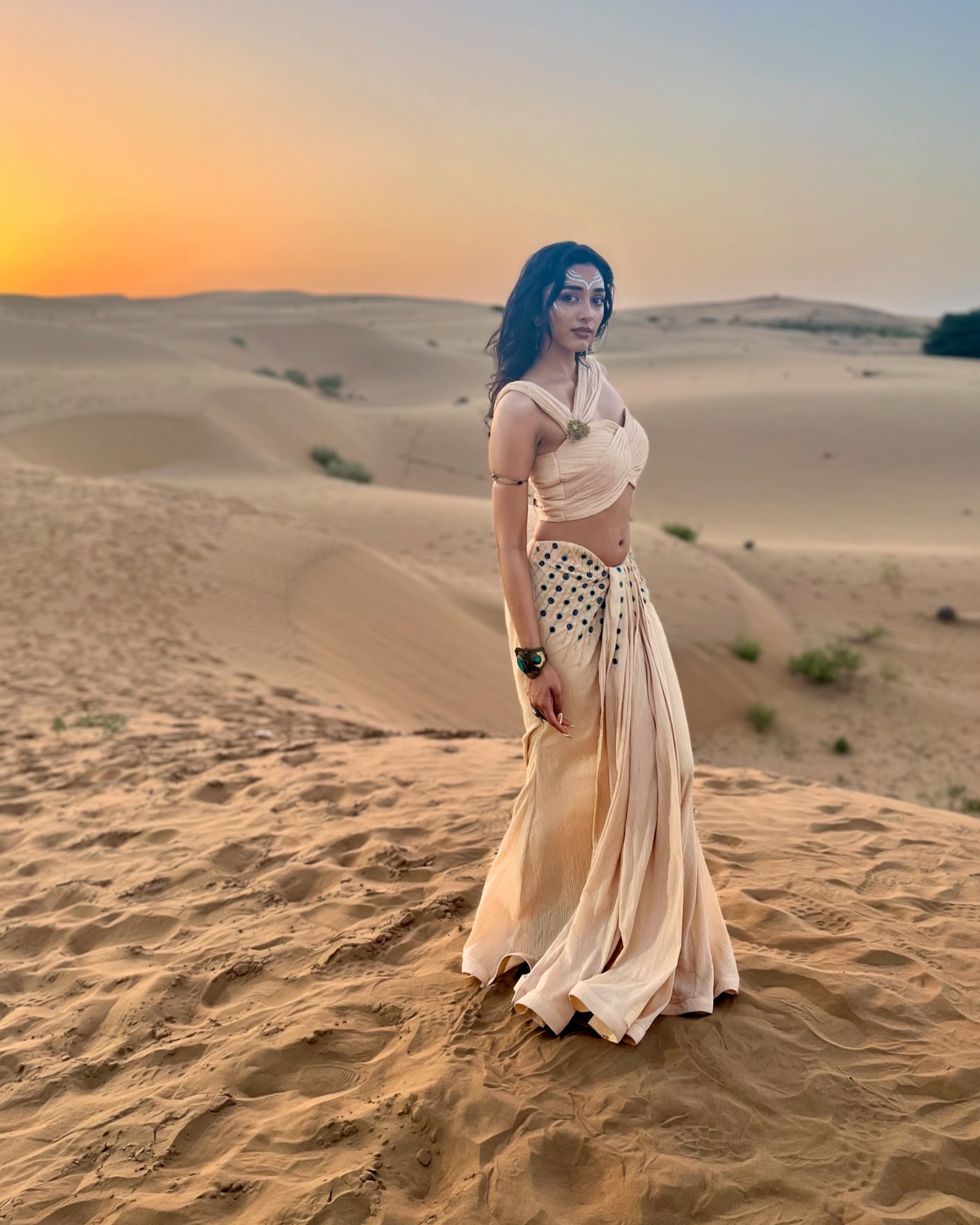 GcV7r6TXQAA0LJQ?format=jpg&name=large