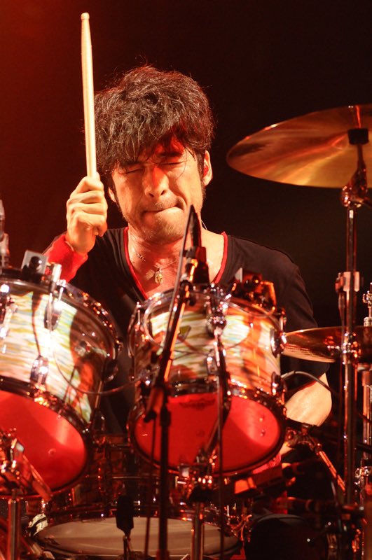 Tatsuhiko_o08's tweet photo. JEN Happy Birthday🎉
演奏でもMCでもいつも盛り上げてくれてありがとうね！
#鈴木英哉誕生祭2024 https://t.co/j2gBZyTP2e
