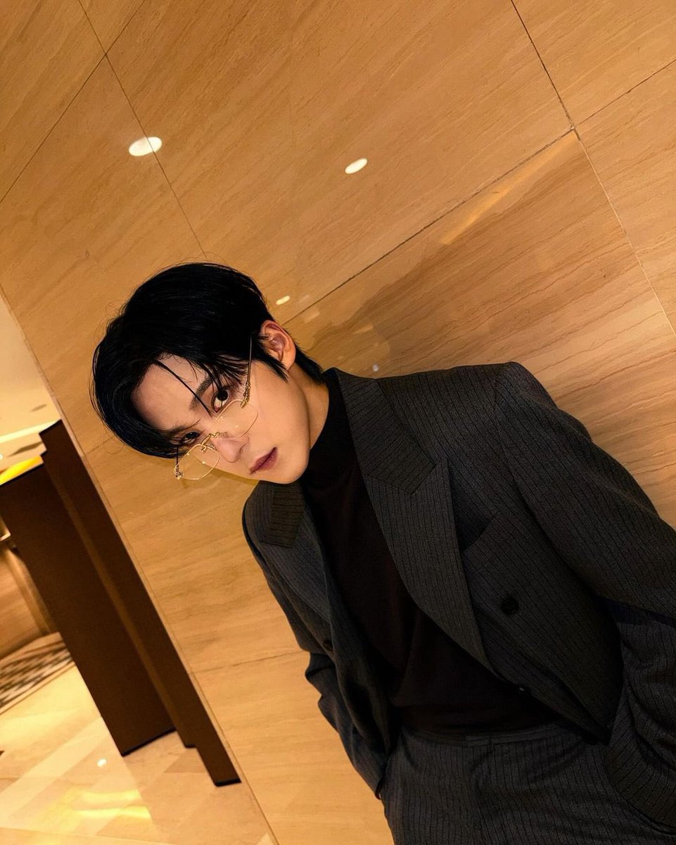1024updates's tweet photo. [📷] 241114 | YUNHO

#ATEEZ #에이티즈 #YUNHO https://t.co/xc1AiXBI1F